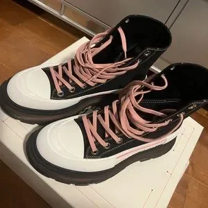 Alexander McQueen | Shoes | Alexander Mcqueen Tread Slick  display picture 3